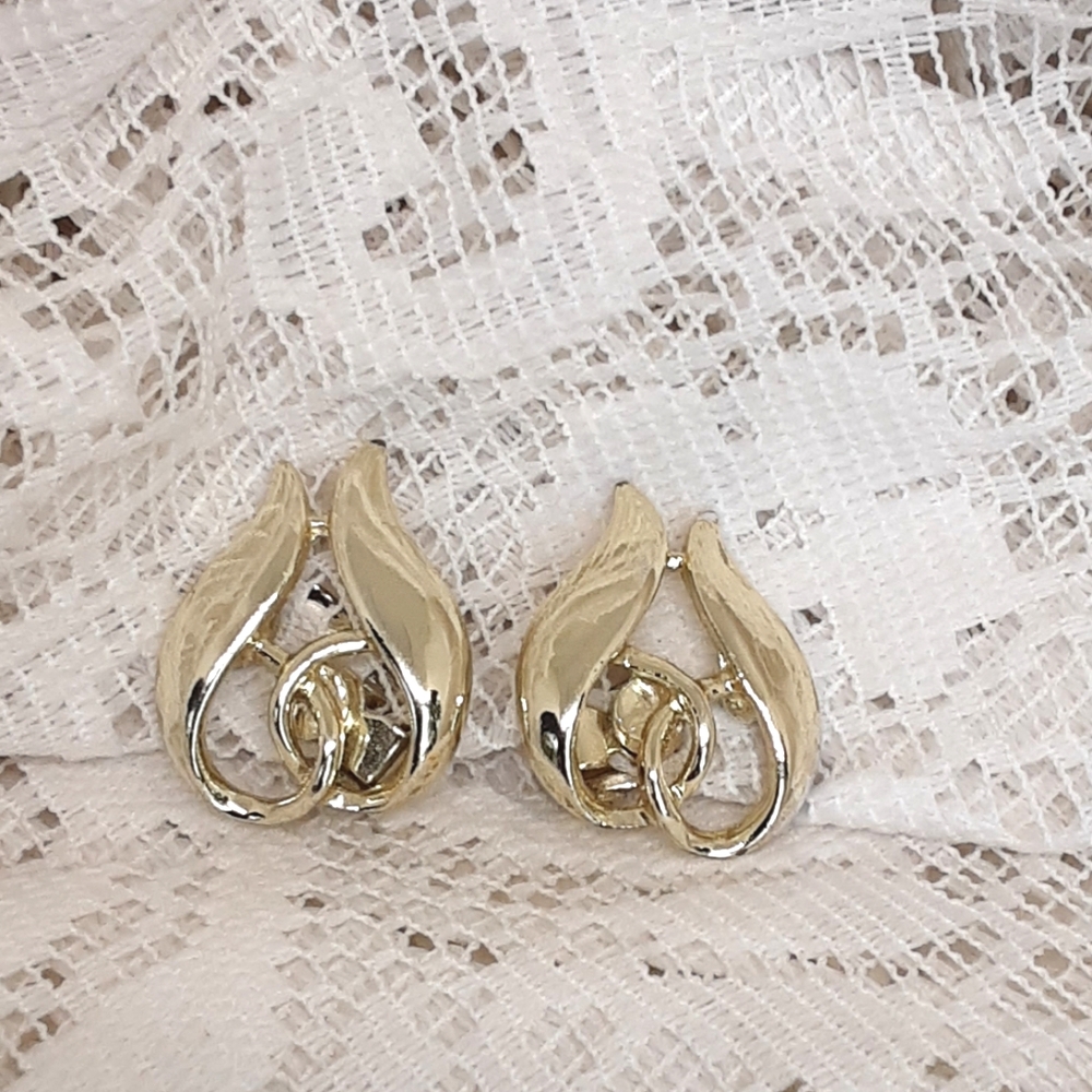 Vintage Coro Gold Tone Clip Back Earrings please read description Boho Fashion - Picture 3 of 7